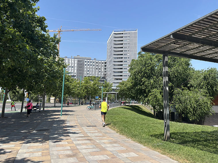 Paseo Echegaray y Caballero comienza en la Plaza de Europa