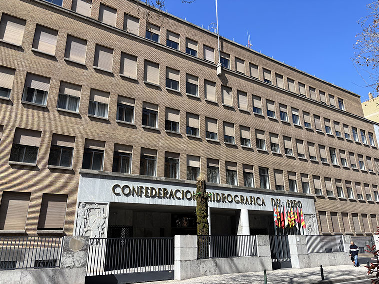 Vista de la Confederación Hidrográfica del Ebro desde el Paseo Sagasta