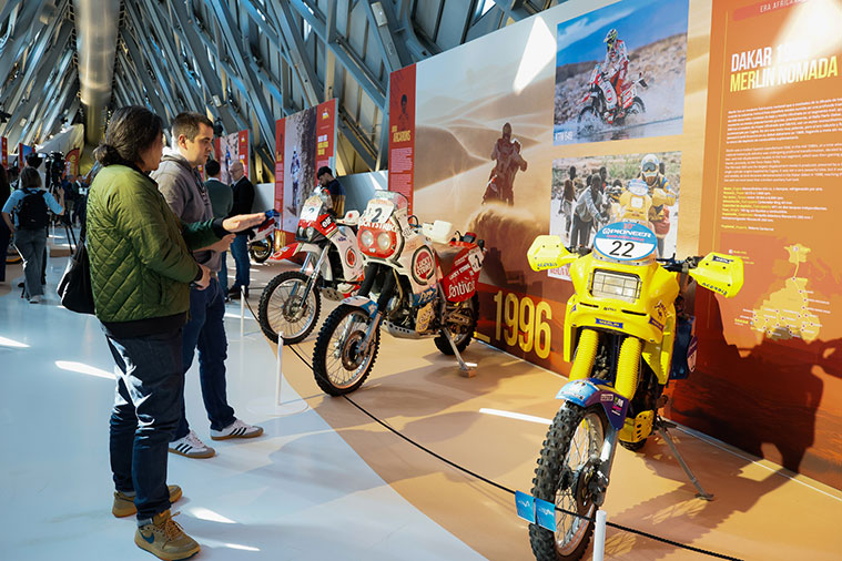 exposición Reinas del desierto Mobility City Zaragoza