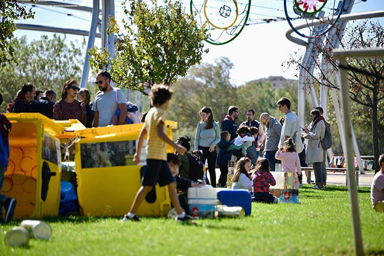 Río y Juego Fiestas del Pilar