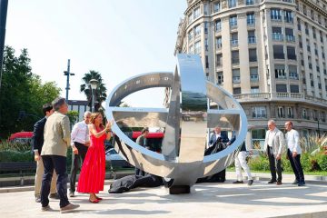 Reloj solar 'Conciencia Global' Plaza Paraiso Zaragoza