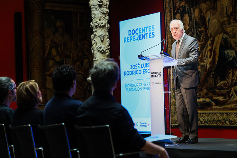 Fundación Ibercaja reconoce a cinco docentes de toda España en 'Docentes Referentes'