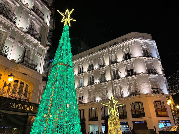 Iluminación Navideña en la Plaza de Sas