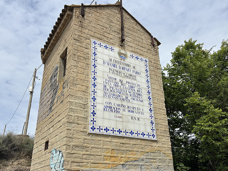 Mural en recuerdo de Manuel Lorenzo Pardo