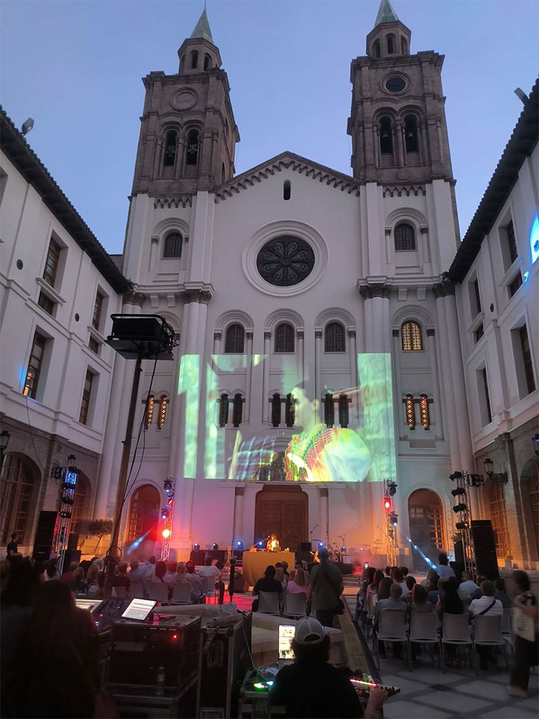 Celebración del día de San Jorge en el Pignatelli