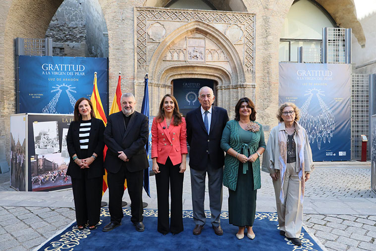 Luz de Aragón exposición sobre la Virgen del Pilar en el Palacio de la Aljafería 