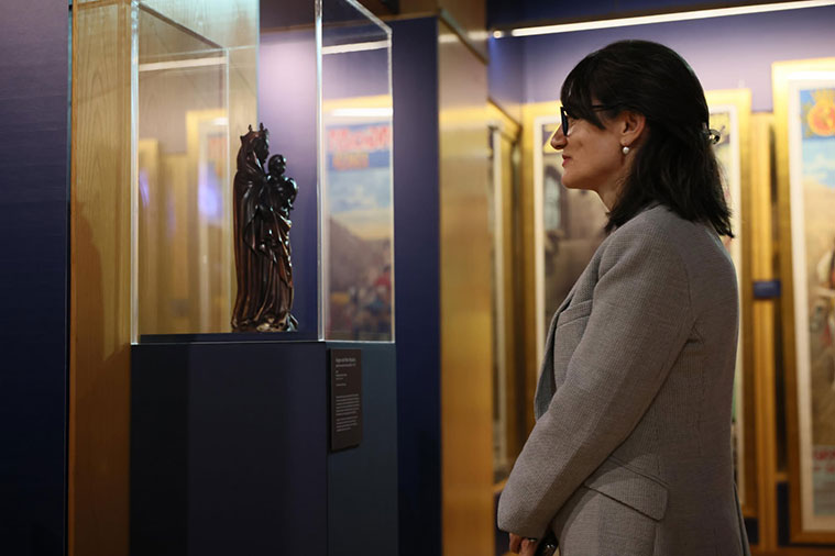 Luz de Aragón: la exposición sobre la Virgen del Pilar en la Aljafería de Zaragoza